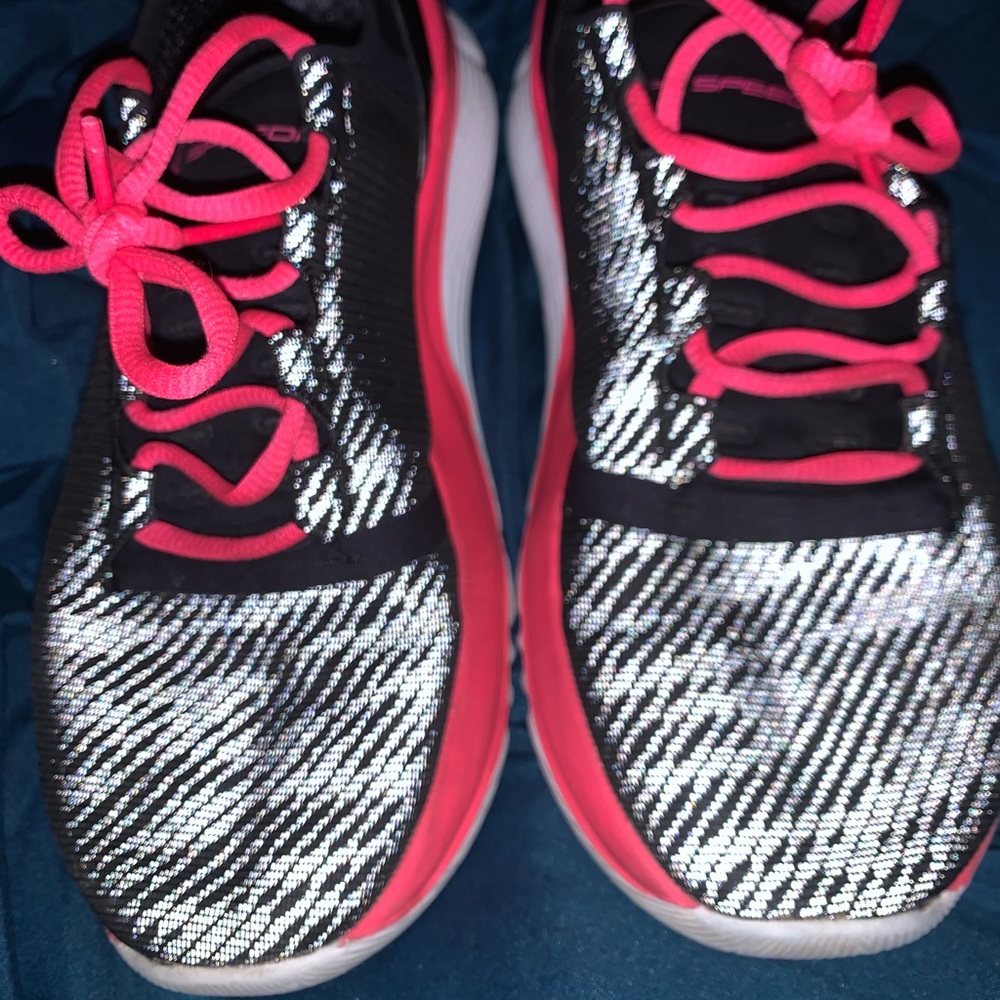 Women’s under armour shoes size 9